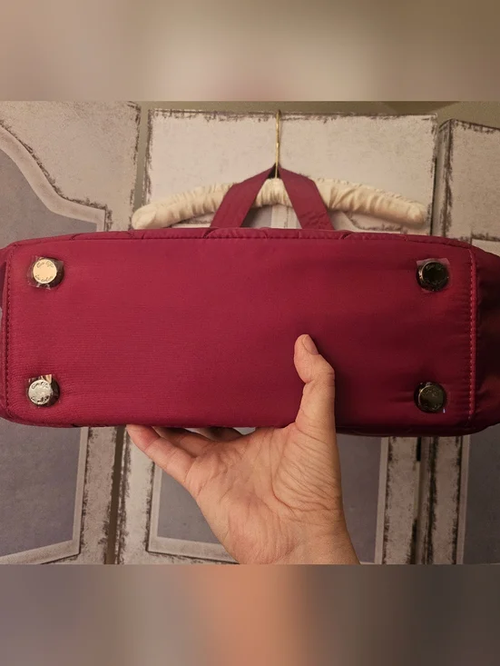 NWT Lug Winger In Raspberry, Sold Out Color - Picture 4 of 11